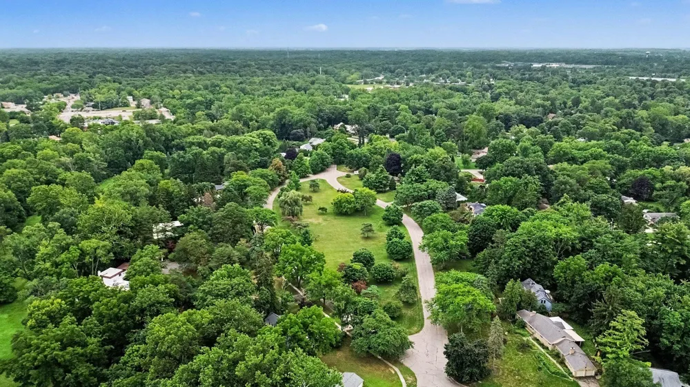 4591 Nakoma Drive Okemos, MI 48864