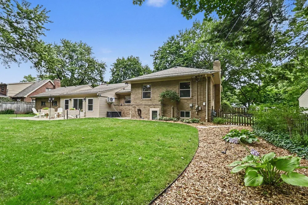 4591 Nakoma Drive Okemos, MI 48864