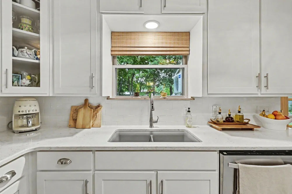 4591 Nakoma Drive Okemos, MI 48864