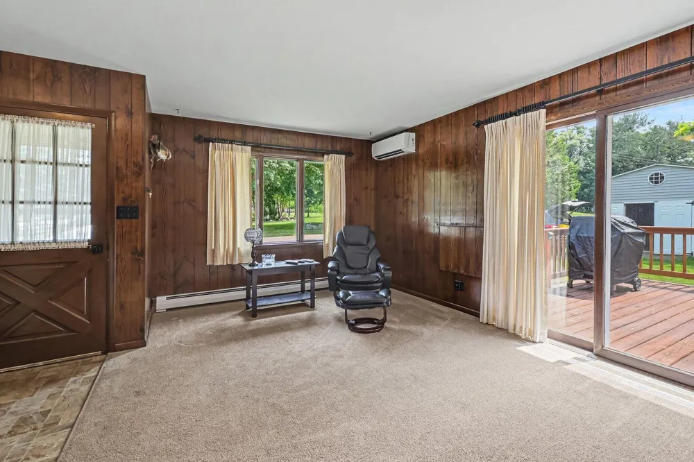 557 Broad Avenue Manistee, MI 49660