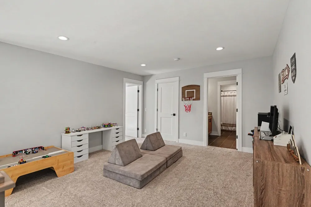 3561 Woodfield Court Hamilton, MI 49419
