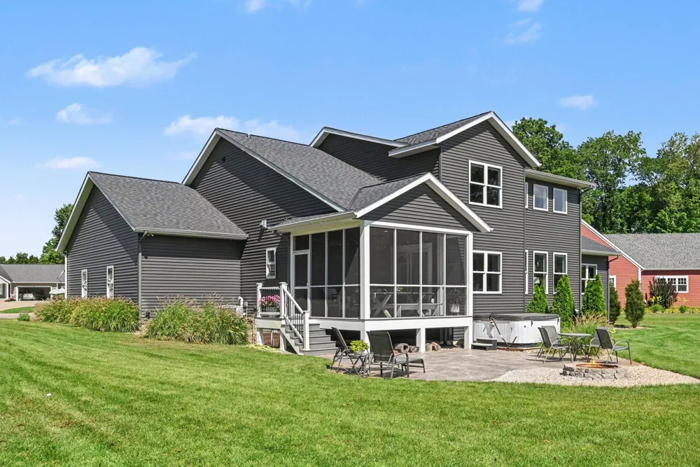 3561 Woodfield Court Hamilton, MI 49419