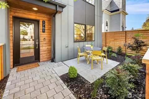 1761 NW 62nd Street