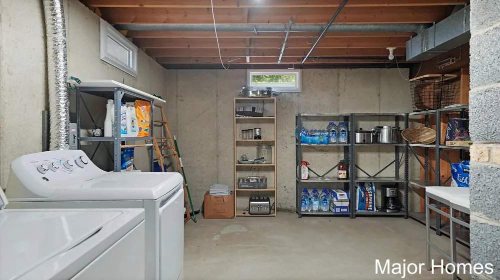 5738 Blaine Avenue SE Kentwood City, MI 49508
