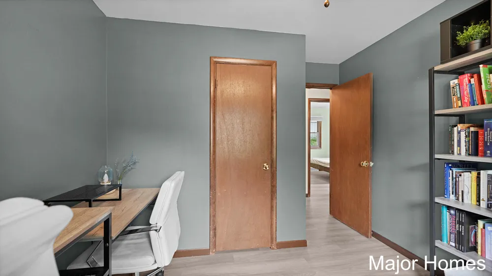 5738 Blaine Avenue SE Kentwood City, MI 49508