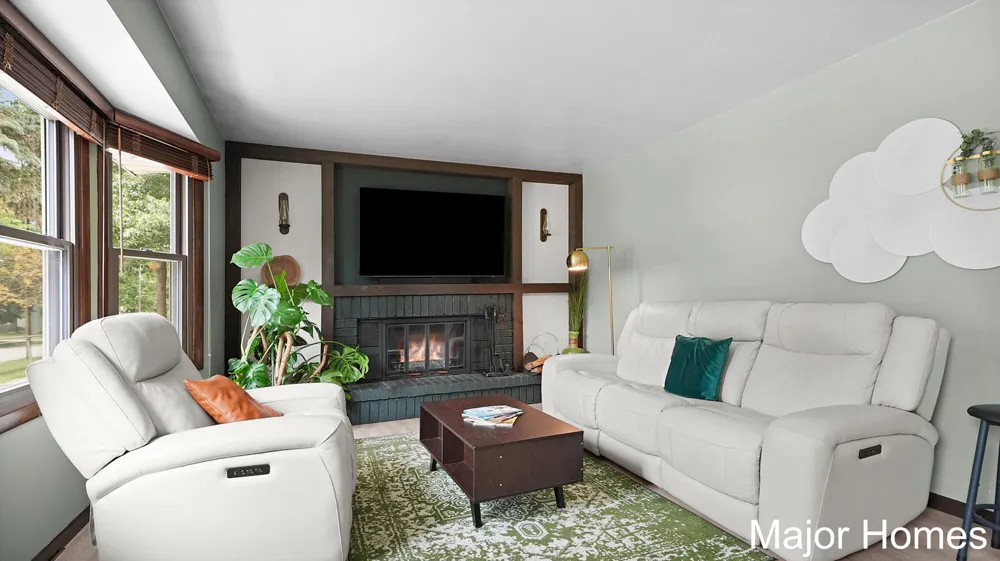 5738 Blaine Avenue SE Kentwood City, MI 49508