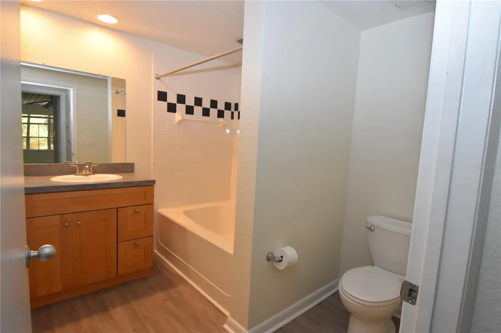 2402 W AZEELE STREET #426 Tampa, FL 33609
