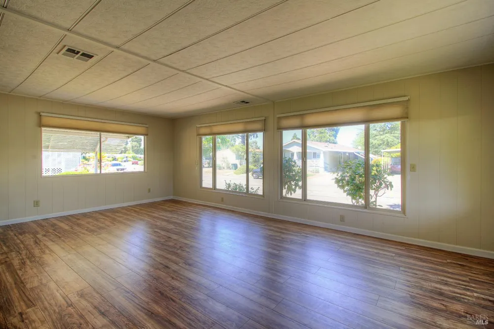 130 Westgate Circle Santa Rosa, CA 95401
