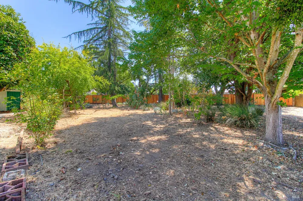 130 Westgate Circle Santa Rosa, CA 95401
