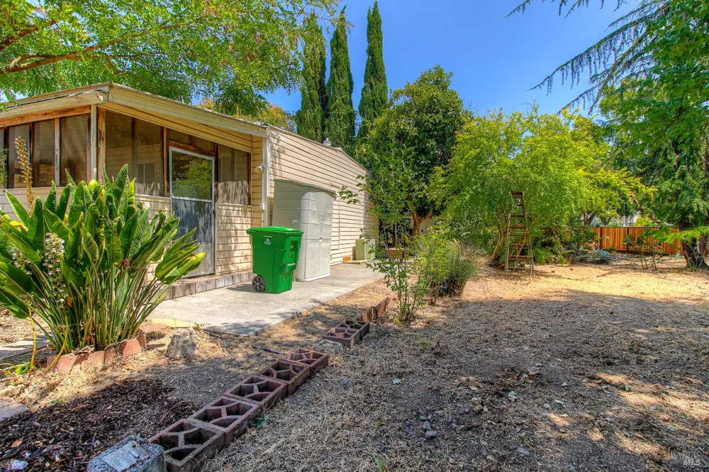 130 Westgate Circle Santa Rosa, CA 95401
