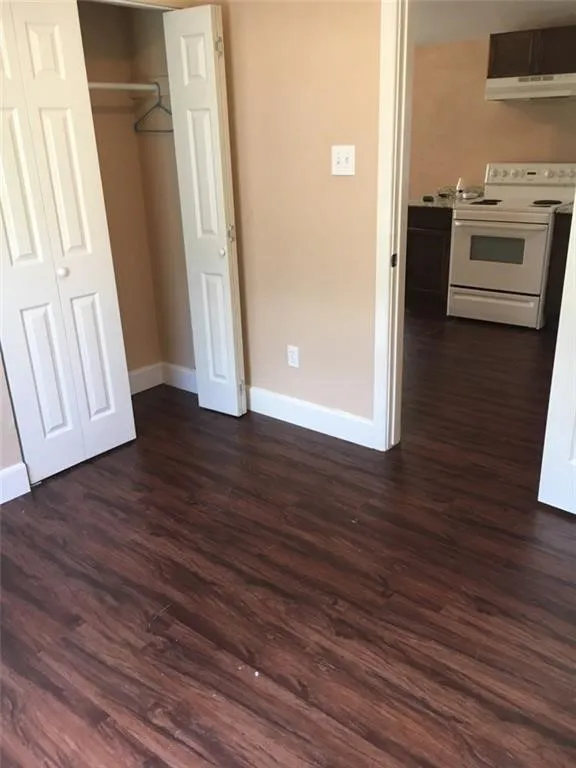 425 W Avenue D Robstown, TX 78380