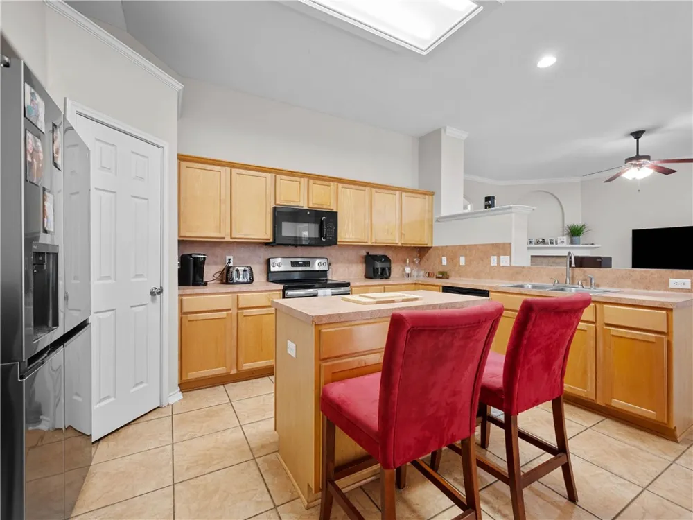 101 Plantation Drive Rockport, TX 78382