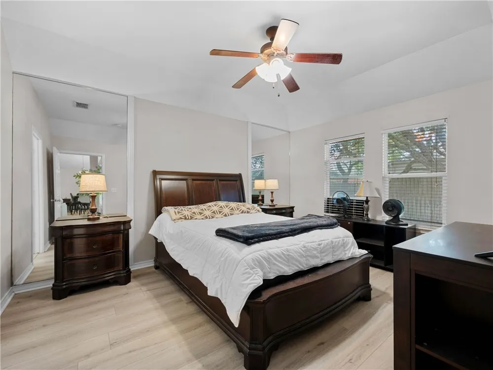 101 Plantation Drive Rockport, TX 78382