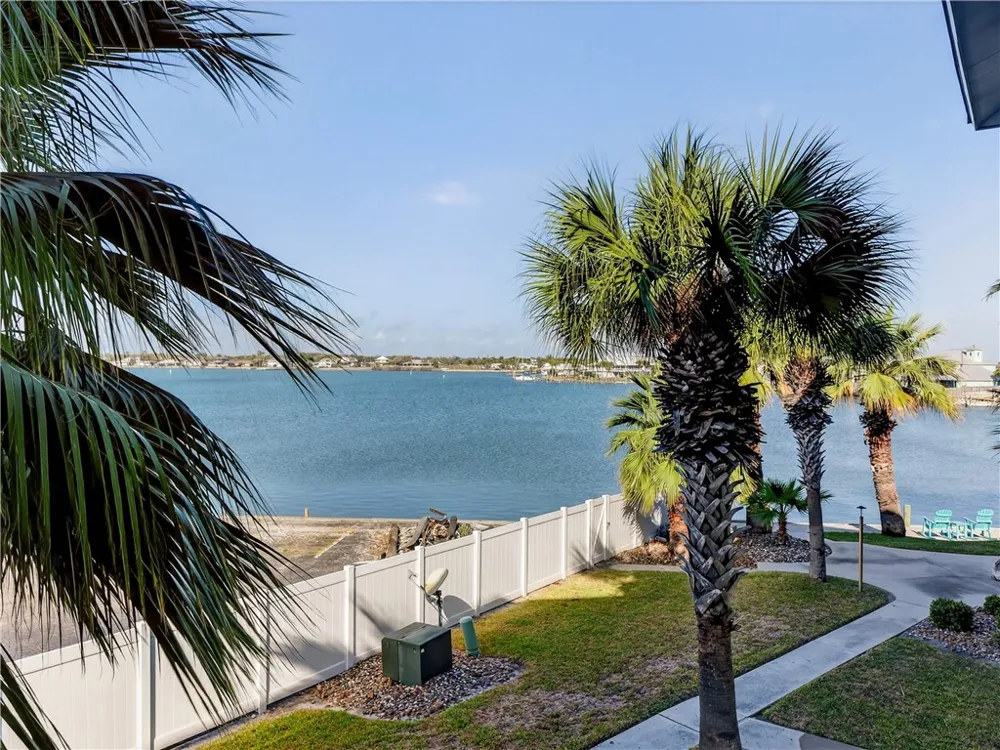 28 Sandollar Street #C2 Rockport, TX 78382