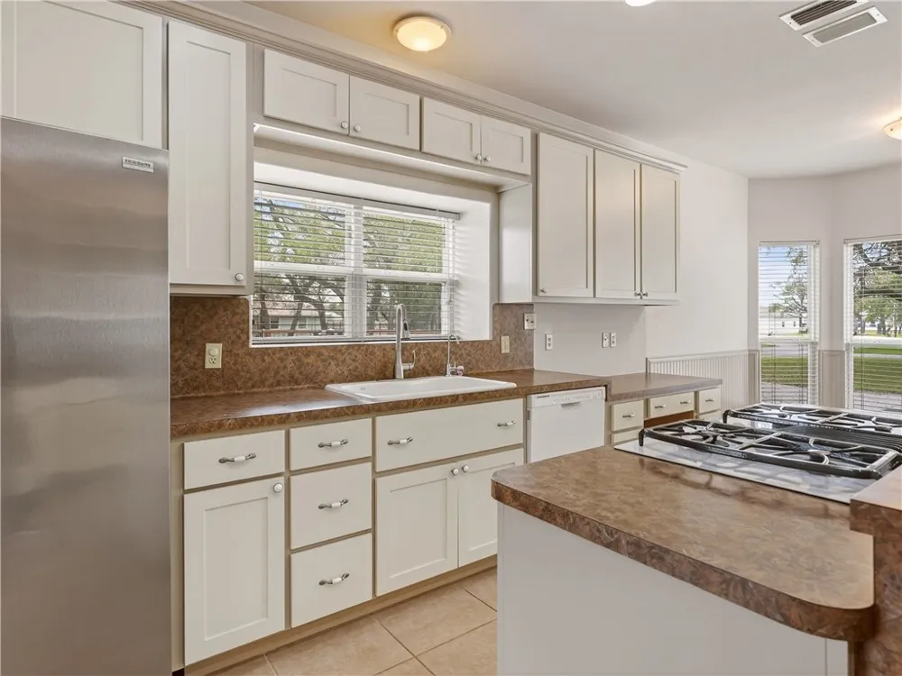 Address Not Shown Rockport, TX 78382