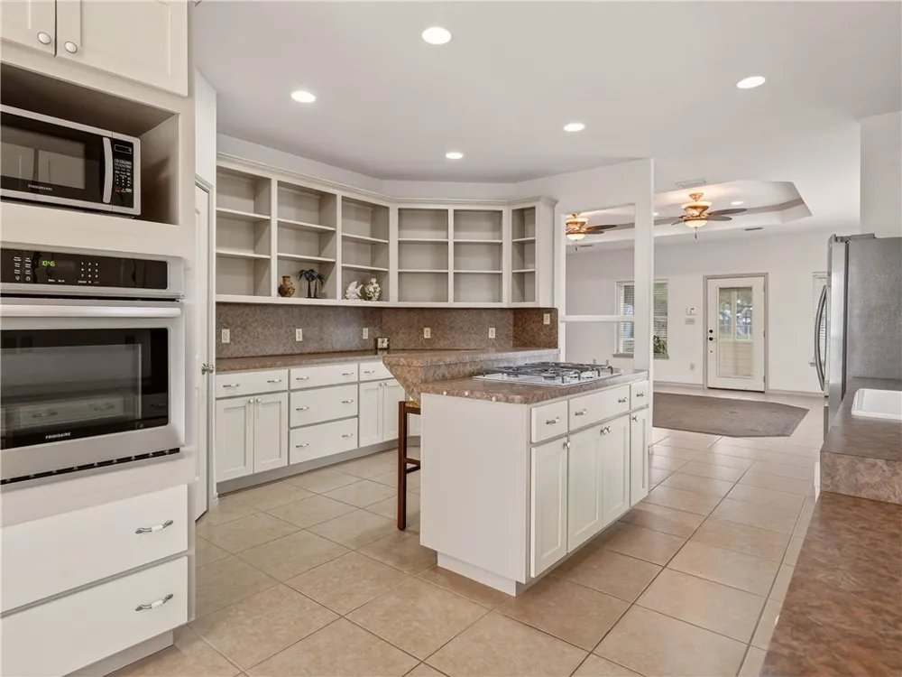 Address Not Shown Rockport, TX 78382