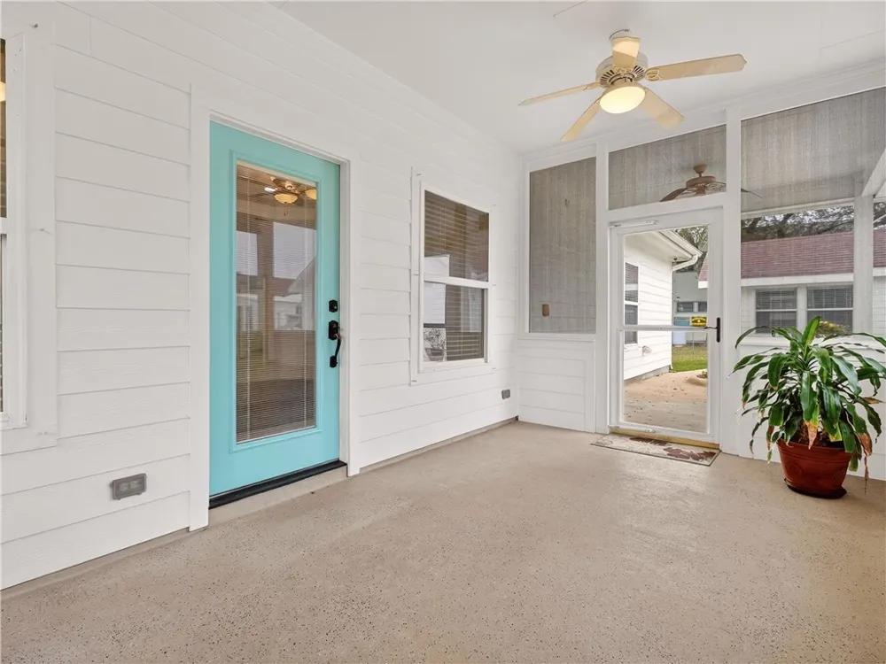 Address Not Shown Rockport, TX 78382