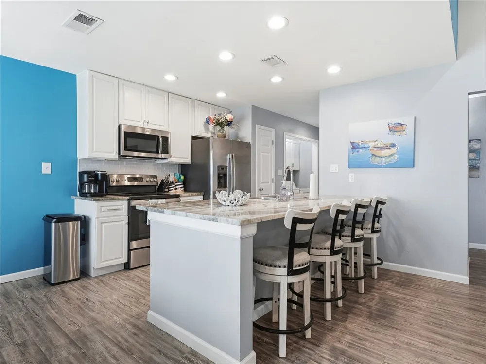 2515 Bayhouse Drive Rockport, TX 78382