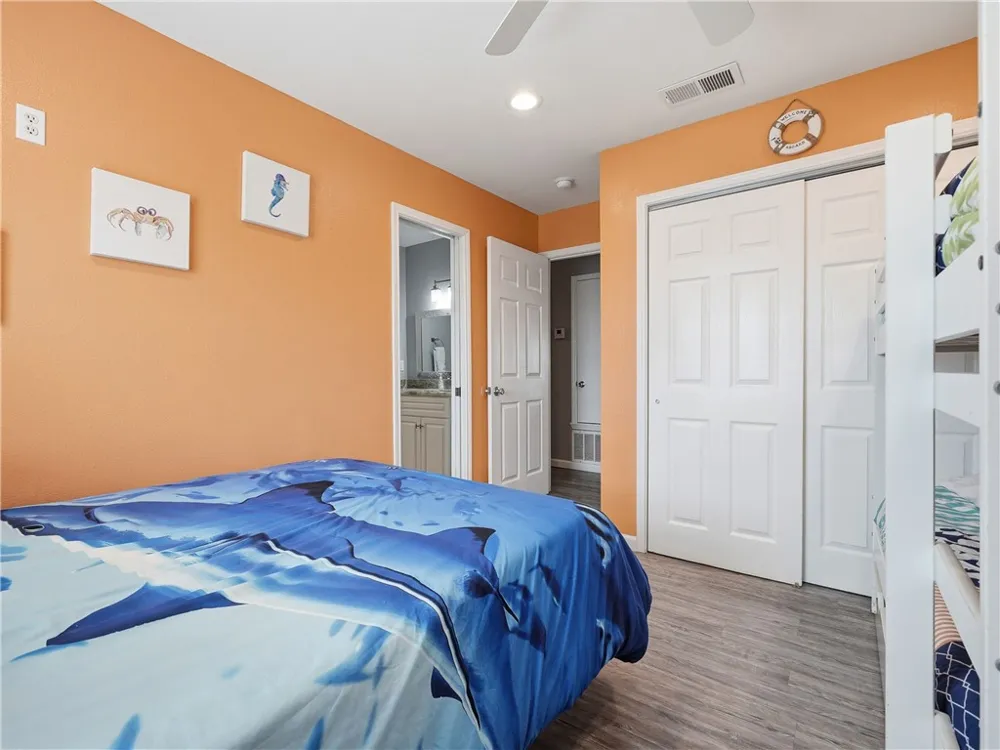 2515 Bayhouse Drive Rockport, TX 78382