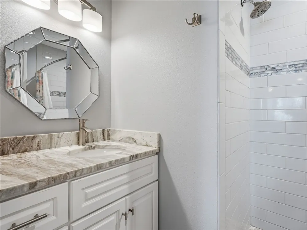 2515 Bayhouse Drive Rockport, TX 78382