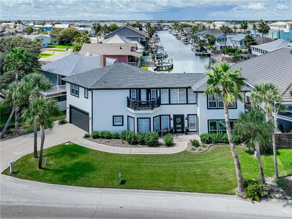 1871 Bay Shore Drive Rockport, TX 78382