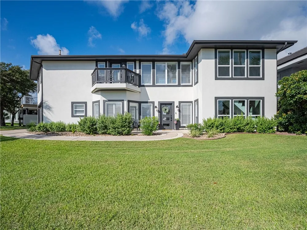 1871 Bay Shore Drive Rockport, TX 78382