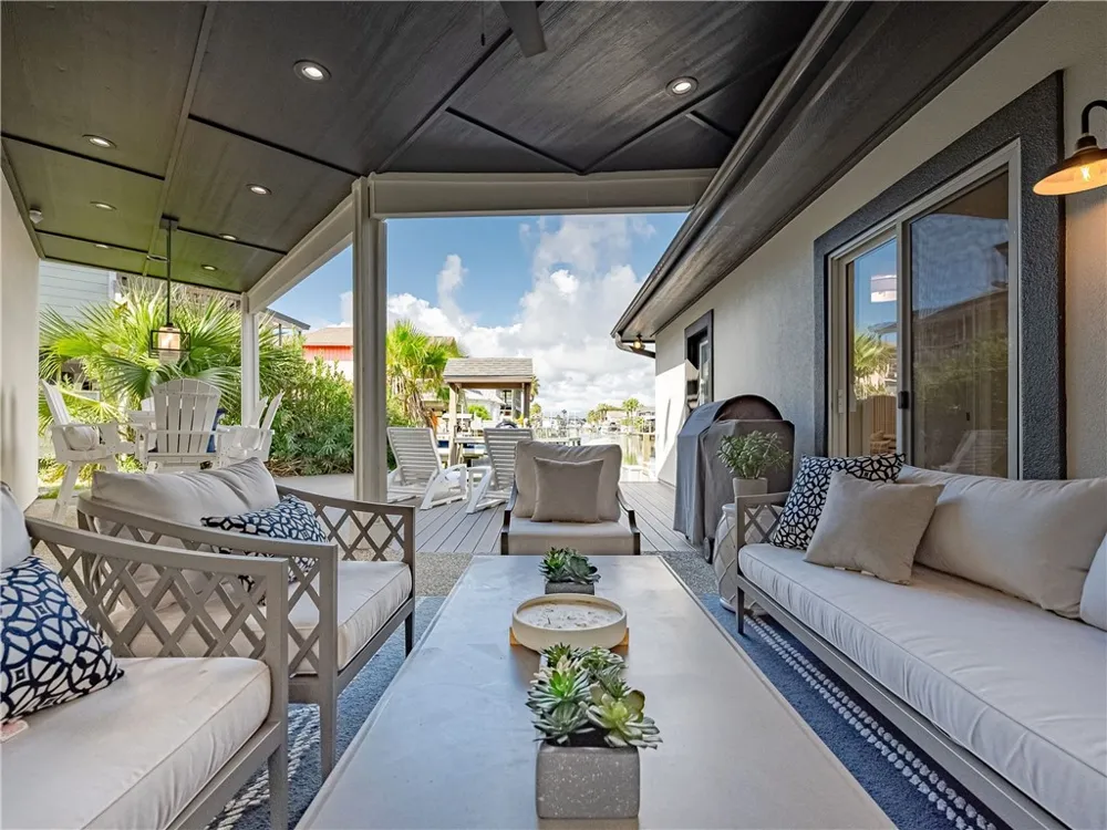 1871 Bay Shore Drive Rockport, TX 78382
