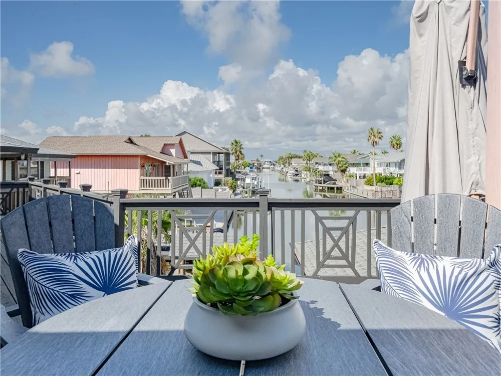 1871 Bay Shore Drive Rockport, TX 78382