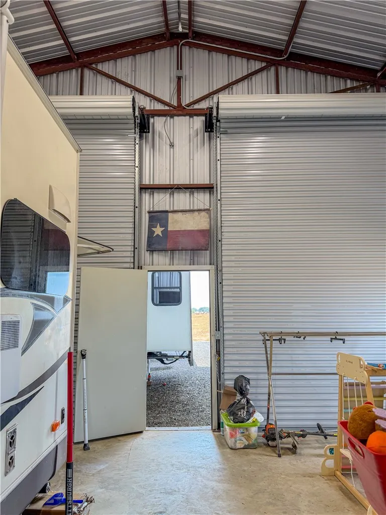 266 COUNTY ROAD 384 George West, TX 78022