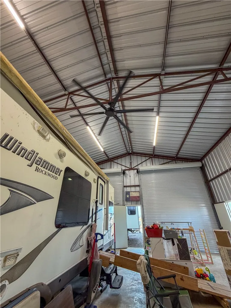 266 COUNTY ROAD 384 George West, TX 78022