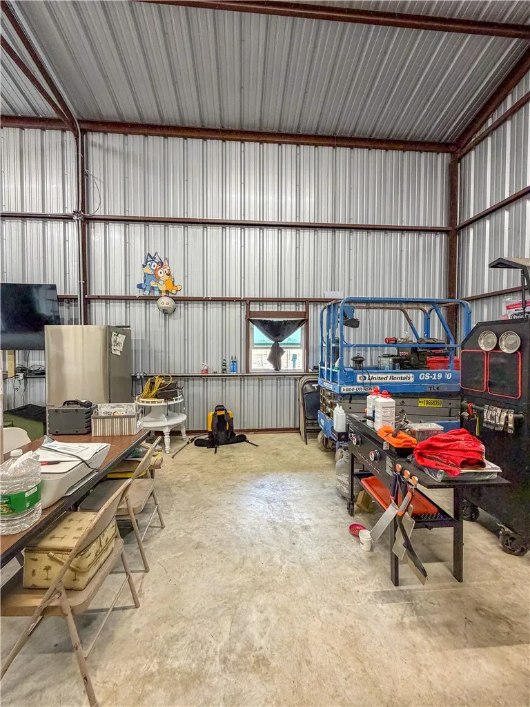 266 COUNTY ROAD 384 George West, TX 78022