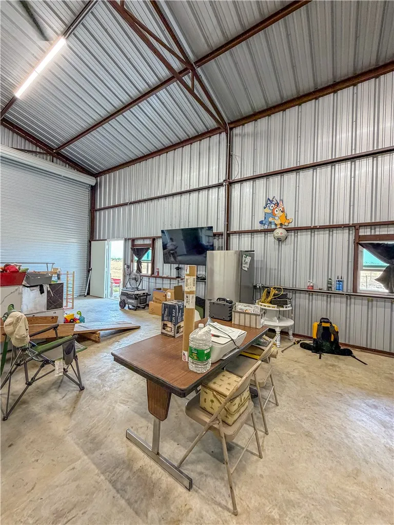 266 COUNTY ROAD 384 George West, TX 78022