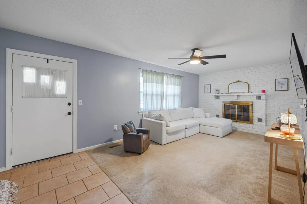 5915 Hillcrest Drive Harrison, TN 37341