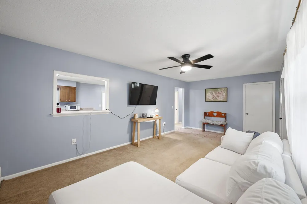 5915 Hillcrest Drive Harrison, TN 37341
