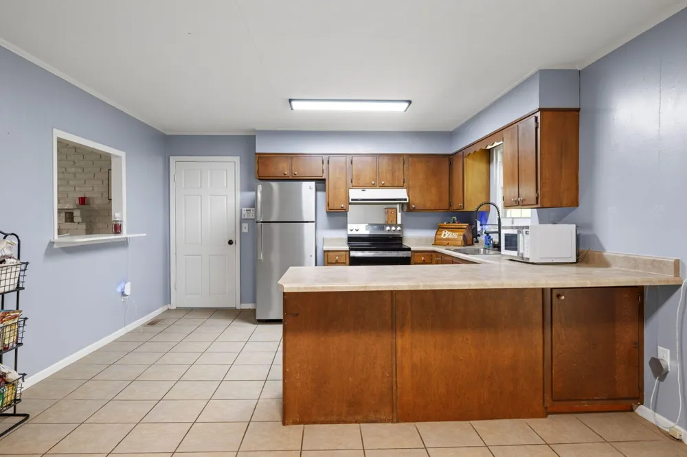 5915 Hillcrest Drive Harrison, TN 37341