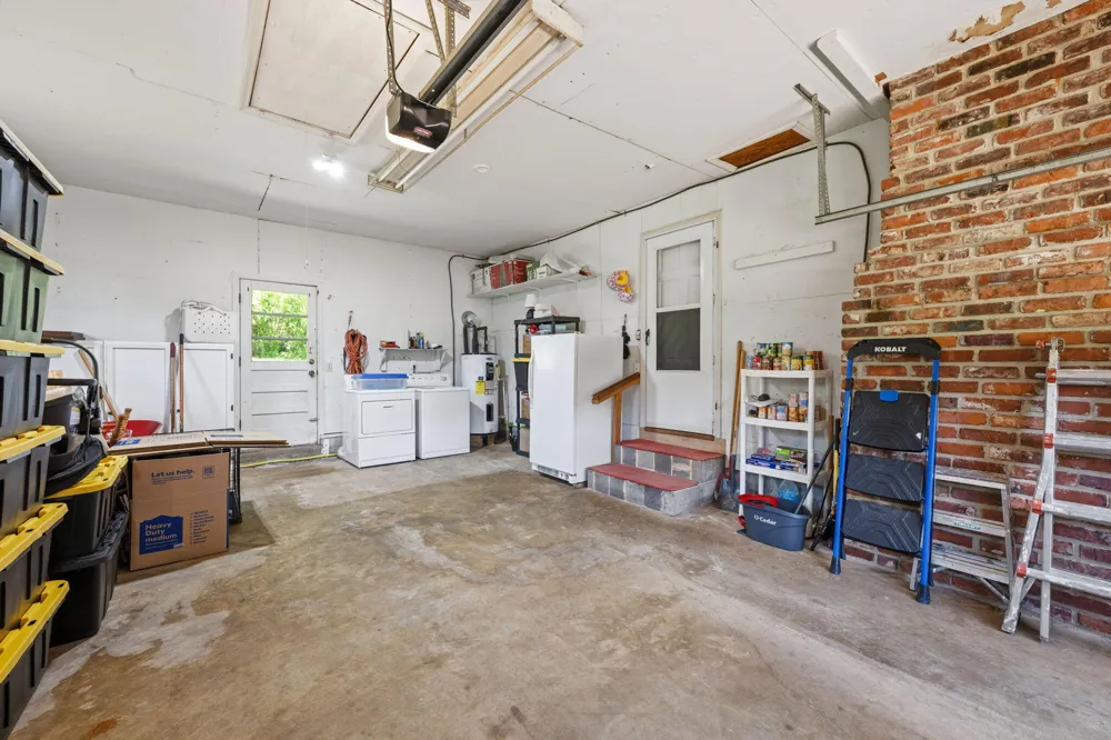 5915 Hillcrest Drive Harrison, TN 37341