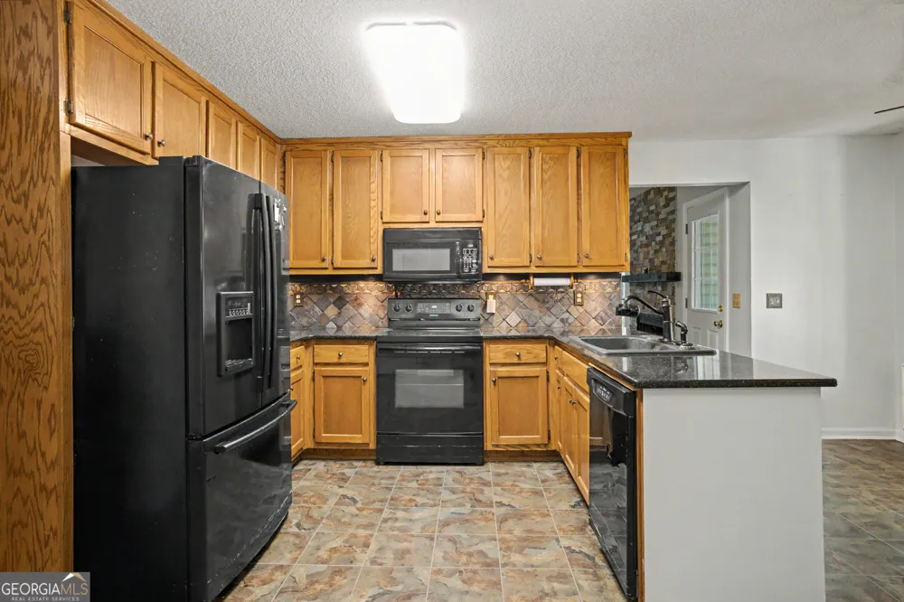 87 Tremont ST Sharpsburg, GA 30277