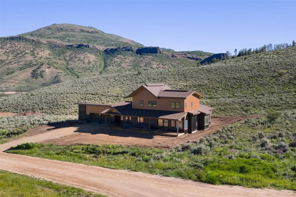 24650 Arapahoe Road Oak Creek, CO 80467