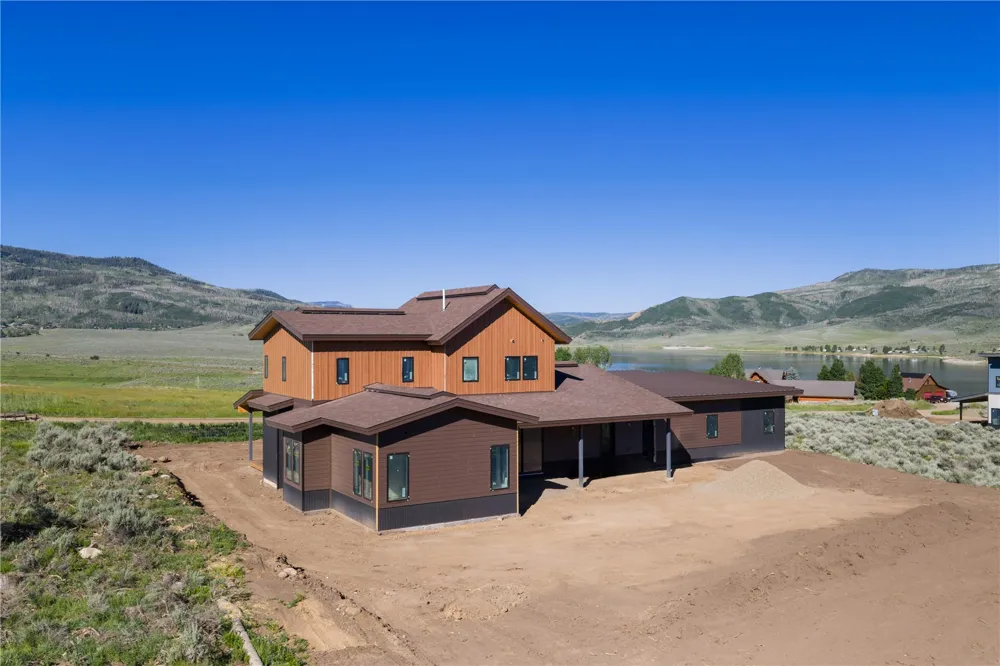 24650 Arapahoe Road Oak Creek, CO 80467