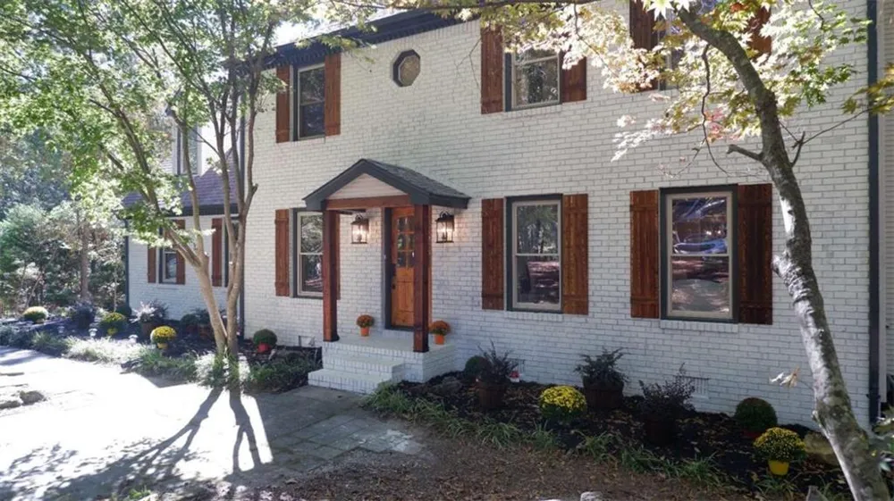 185 Chimney Springs Tyrone, GA 30290