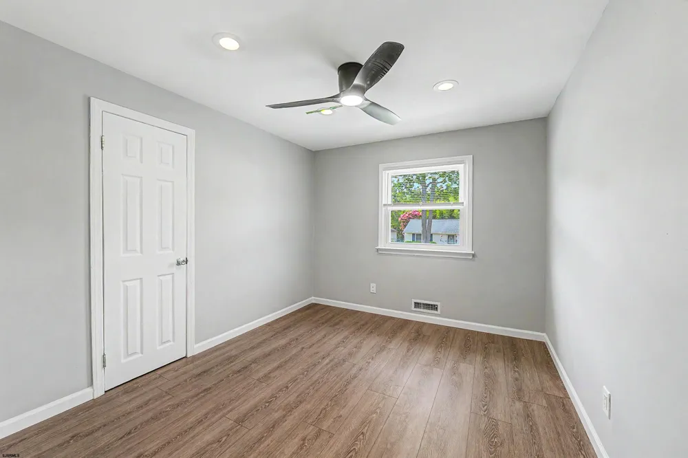 141 Bala Dr Somers Point, NJ 08244