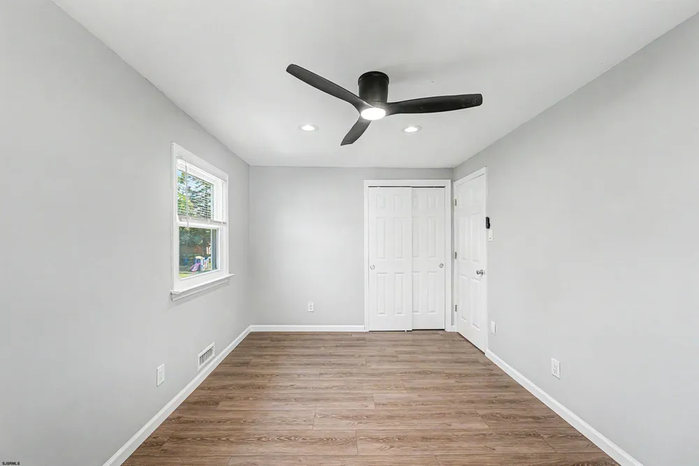 141 Bala Dr Somers Point, NJ 08244