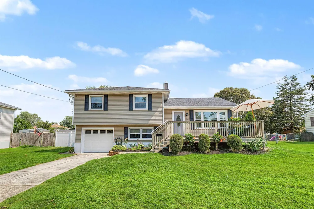 141 Bala Dr Somers Point, NJ 08244