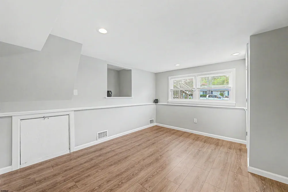 141 Bala Dr Somers Point, NJ 08244