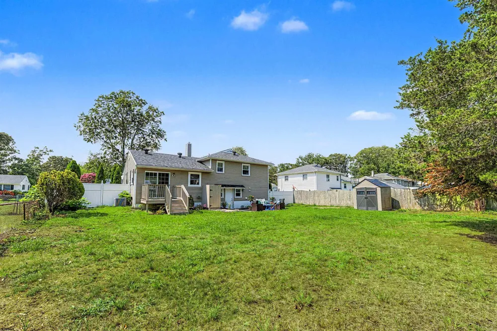 141 Bala Dr Somers Point, NJ 08244