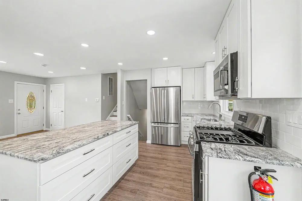 141 Bala Dr Somers Point, NJ 08244