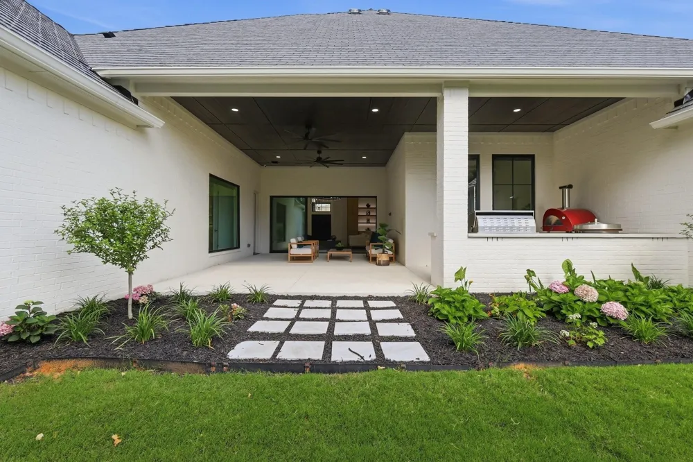 4500 Saddlewood Drive Flower Mound, TX 75028
