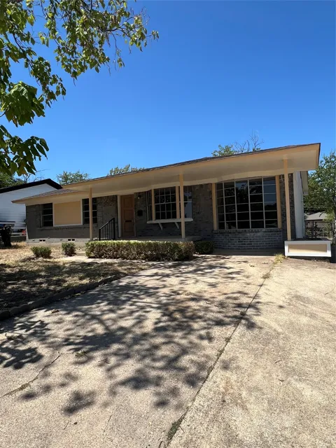 5809 Trio Lane