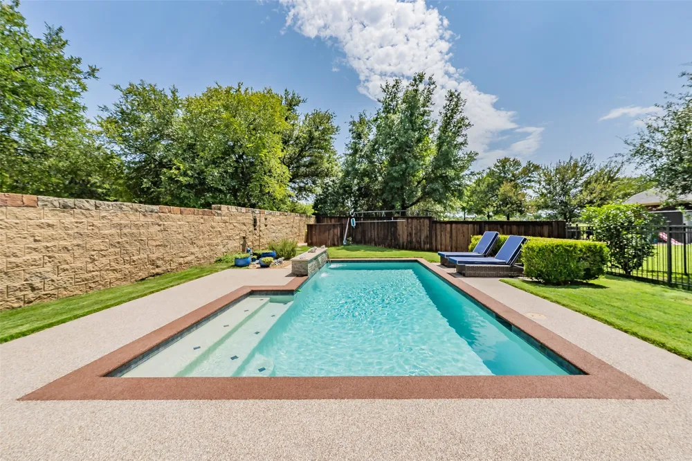 8541 Thorne Drive Lantana, TX 76226