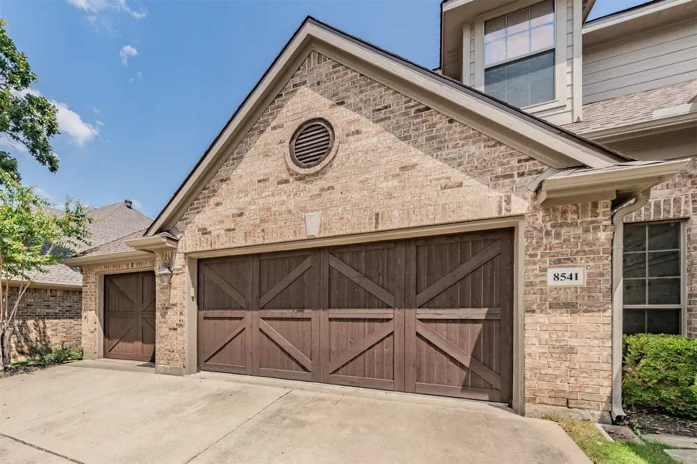 8541 Thorne Drive Lantana, TX 76226